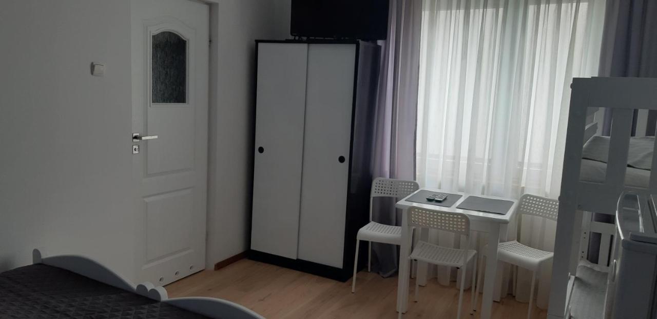 Pokoje Goscinne Galeon W Darlowku Ujście-Darłowskie 外观 照片
